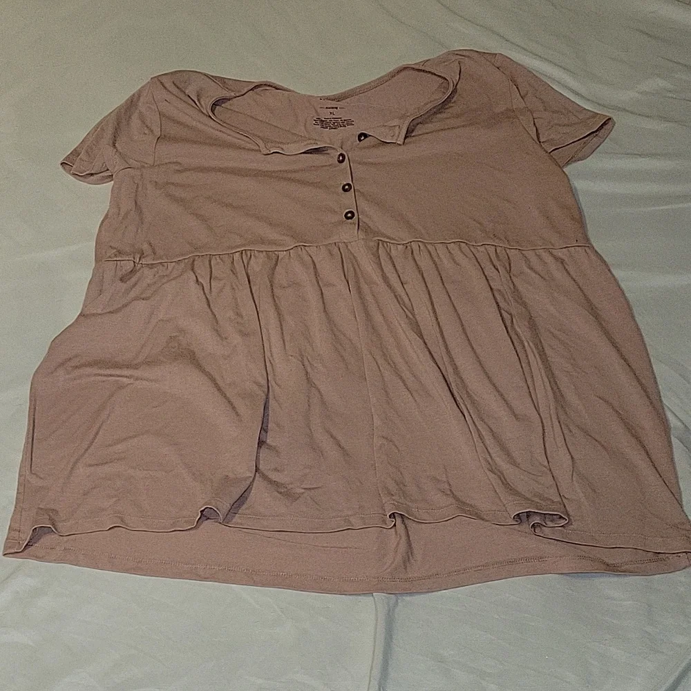 Maternity top bundle - Picture 5 of 8